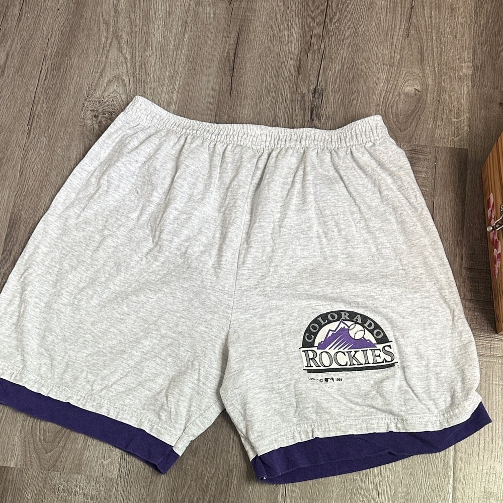 LOGO 7 Light Gray Shorts